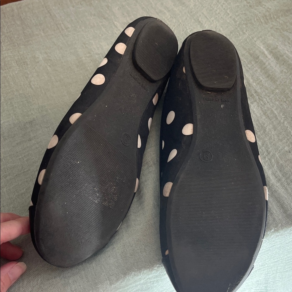Old Navy Black and White Polka Dot Flats - Picture 5 of 5